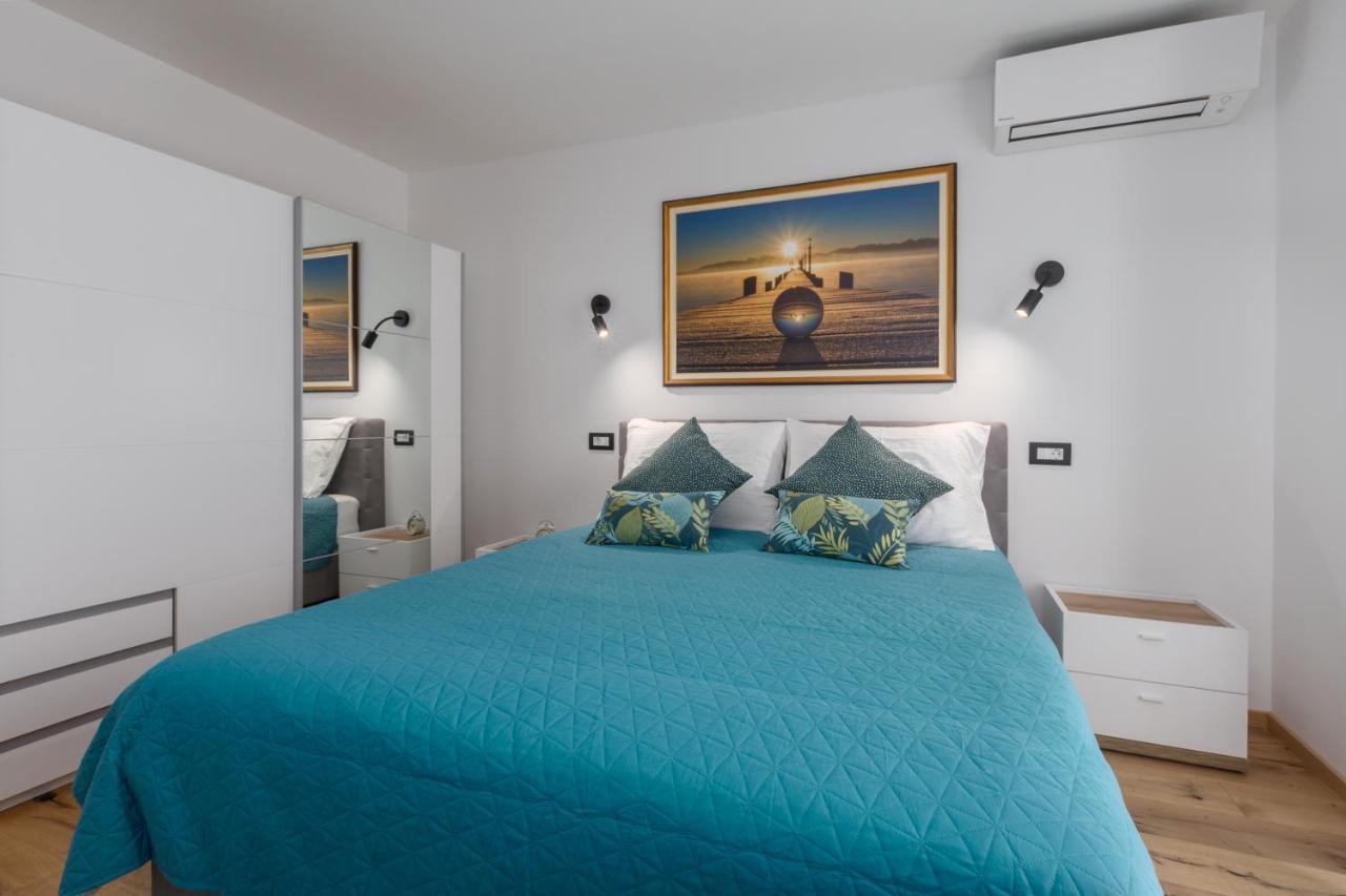 Es Residence โรวีน ภายนอก รูปภาพ